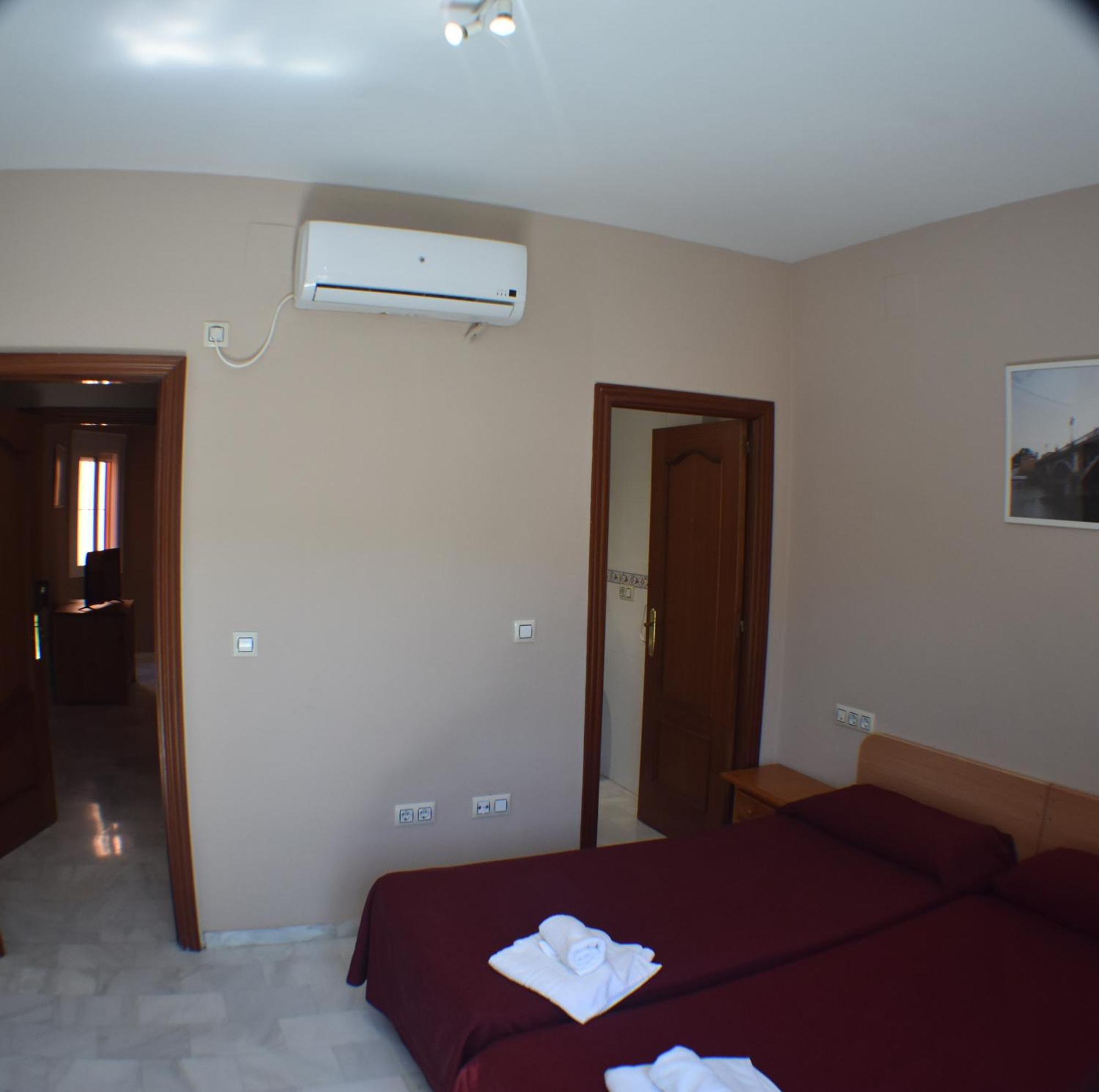 Apartamentos Alamare Sevilla Kültér fotó