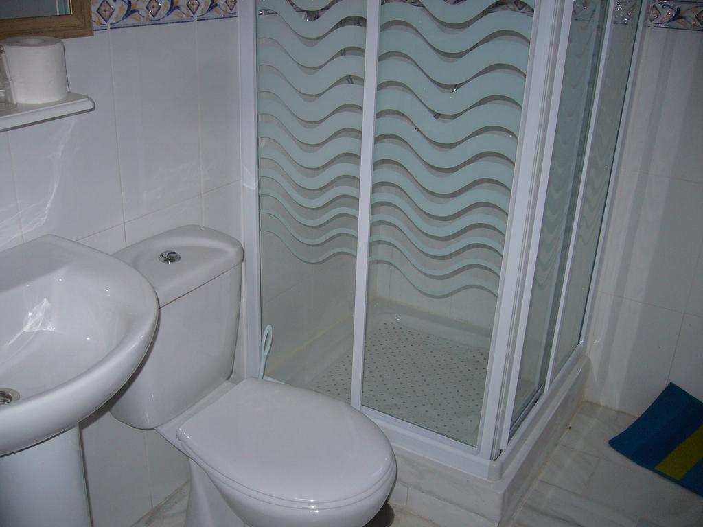 Apartamentos Alamare Sevilla Szoba fotó